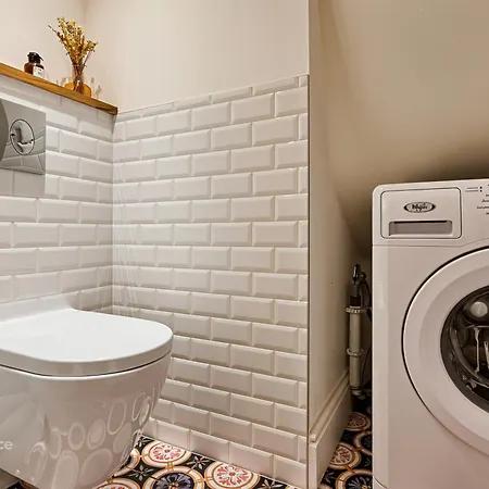 Le Rousseau - & En Hypercentre *