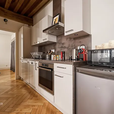 Daire Le Rousseau - & En Hypercentre *